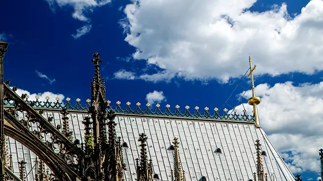 Maßwerkkamm auf dem Kölner Dom 